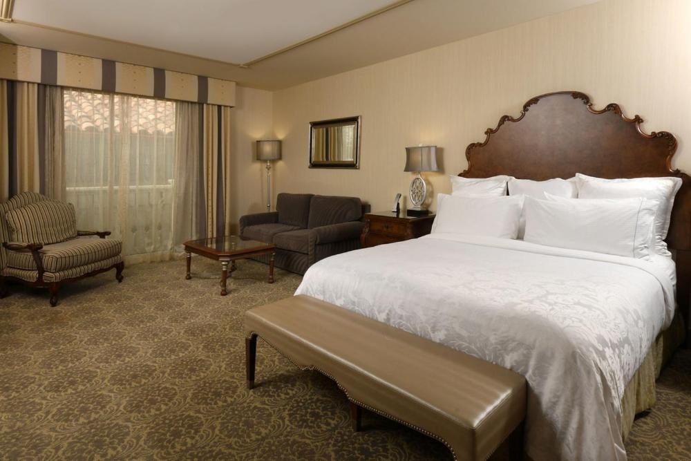 Woolley's Classic Suites